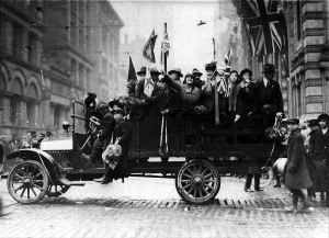 Canadians mark the first Armistice Day